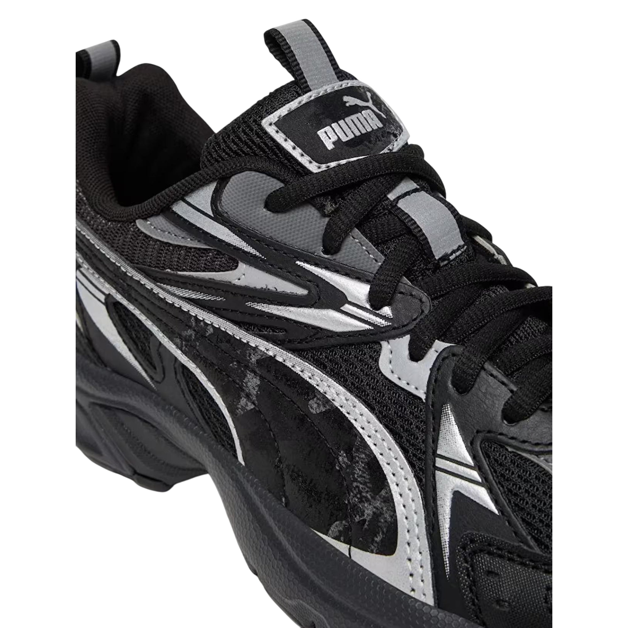 Sneakers Donna Milenio, con un design ispirato al running