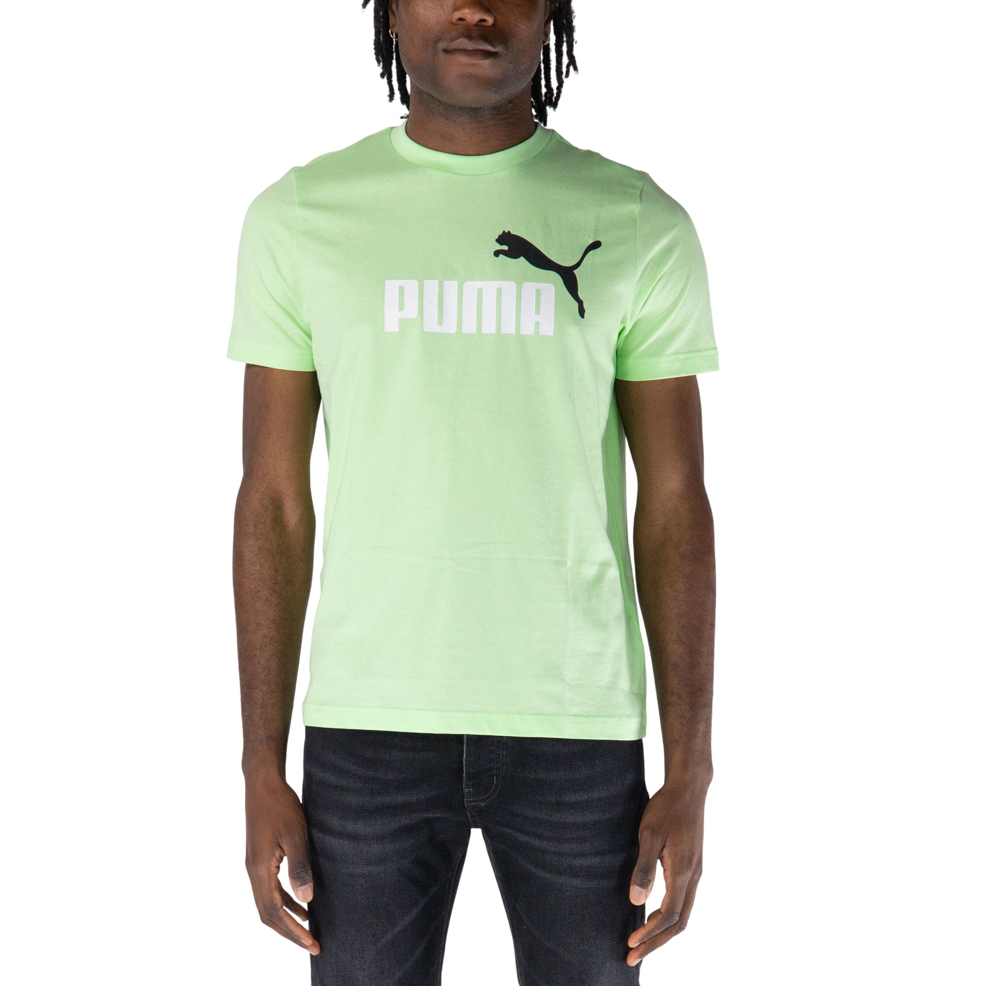 Acquista subito la T-shirt Uomo, in misto cotone, a maniche corte e con stampa del logo sul petto, firmata Puma. Vieni a scoprire tutta la collezione su noisport.it