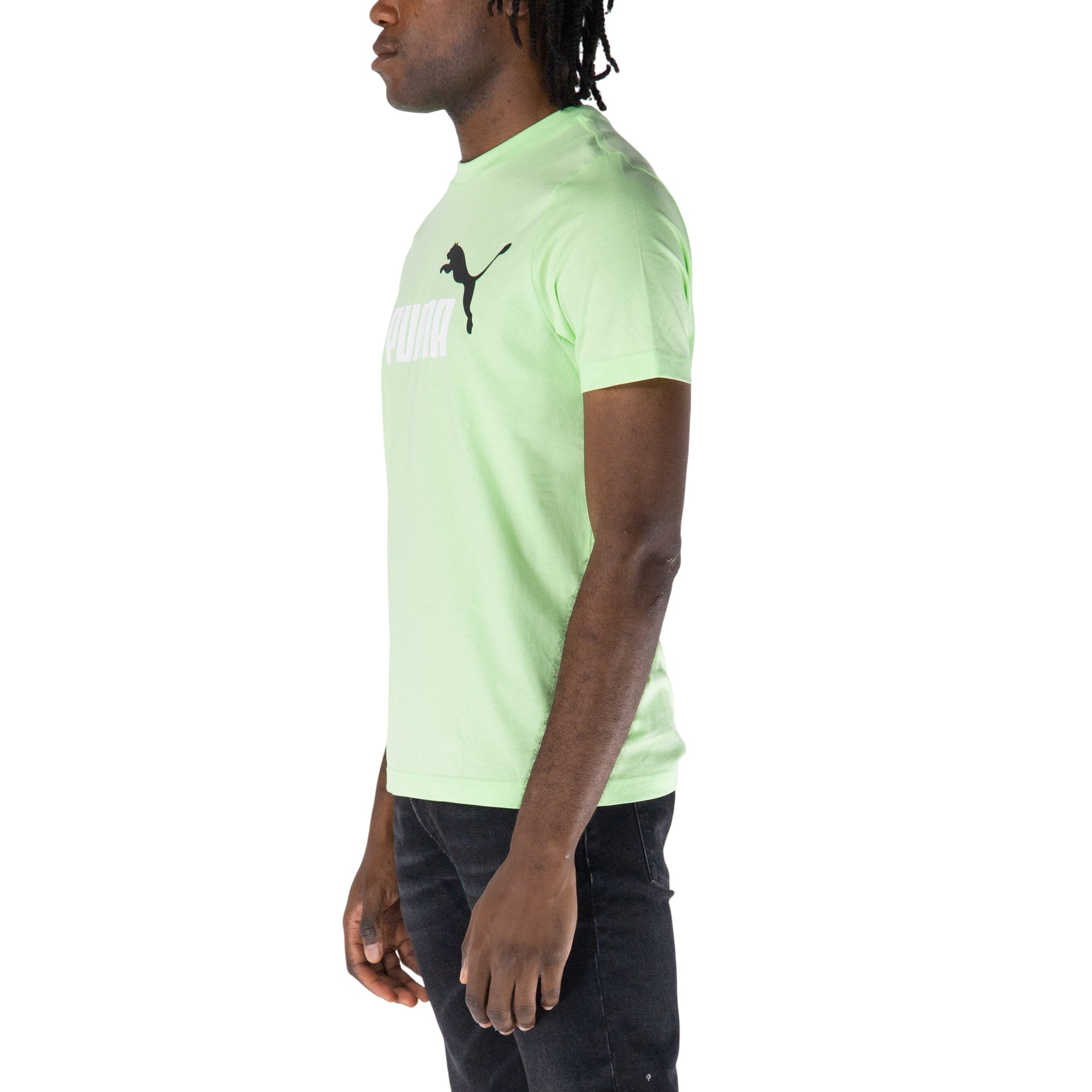 Acquista subito la T-shirt Uomo, in misto cotone, a maniche corte e con stampa del logo sul petto, firmata Puma. Vieni a scoprire tutta la collezione su noisport.it