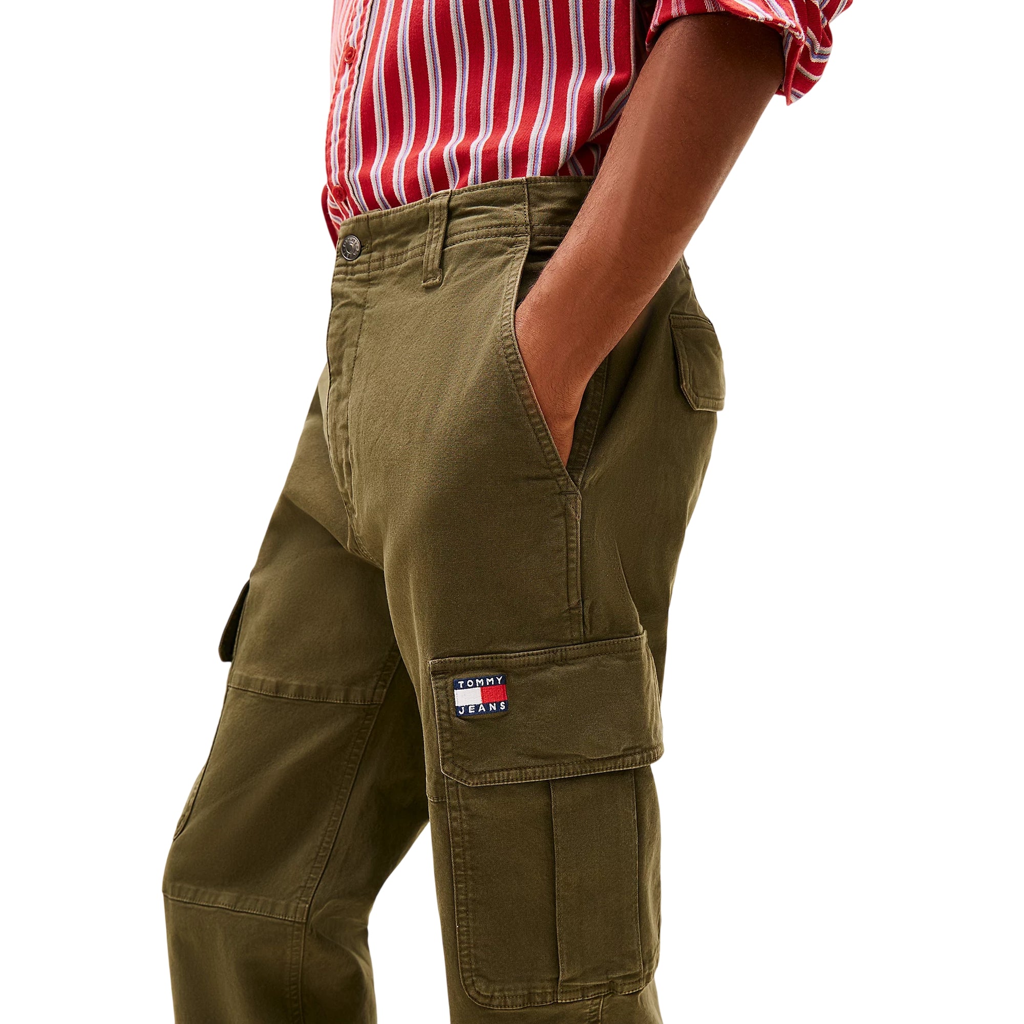 Pantaloni uomo cargo Sonny affusolati in tela verde militare - dettaglio logo