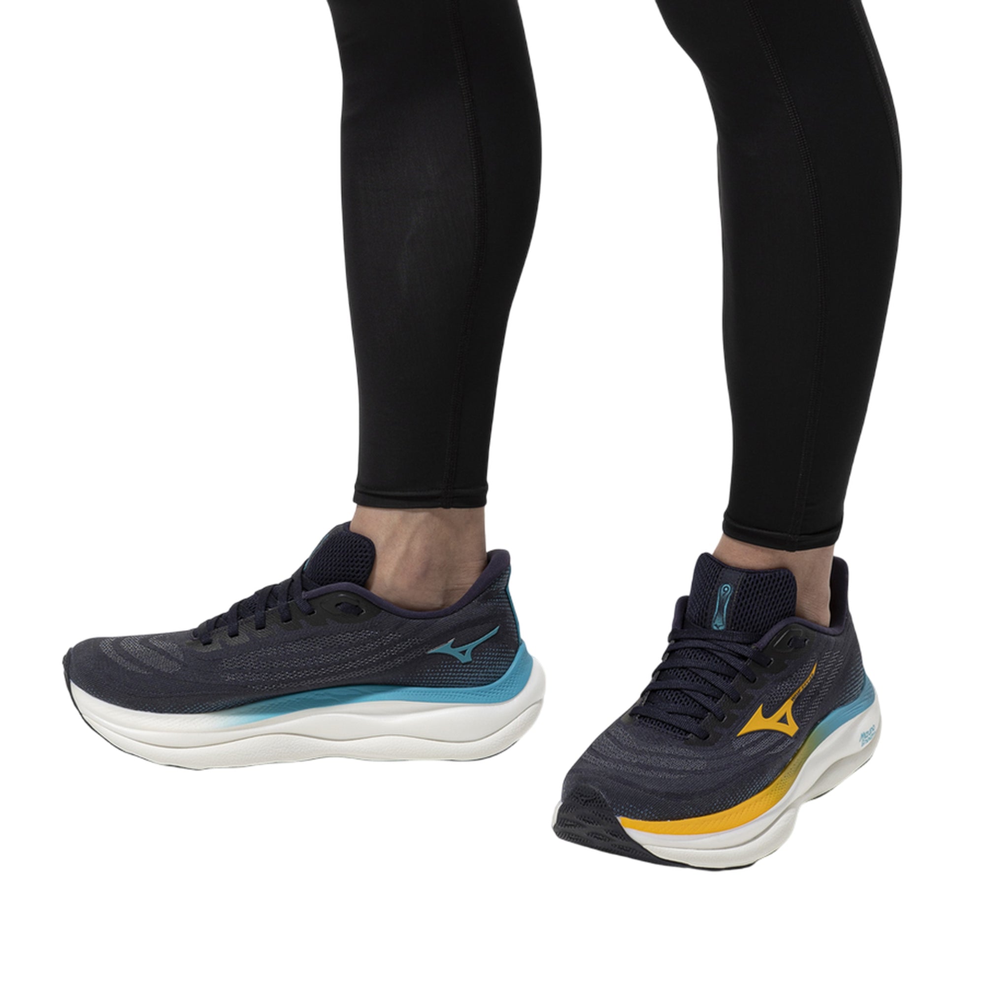 Scarpa Uomo , Wave Sky 9con tomaia in mesh e ammortizzazione massima