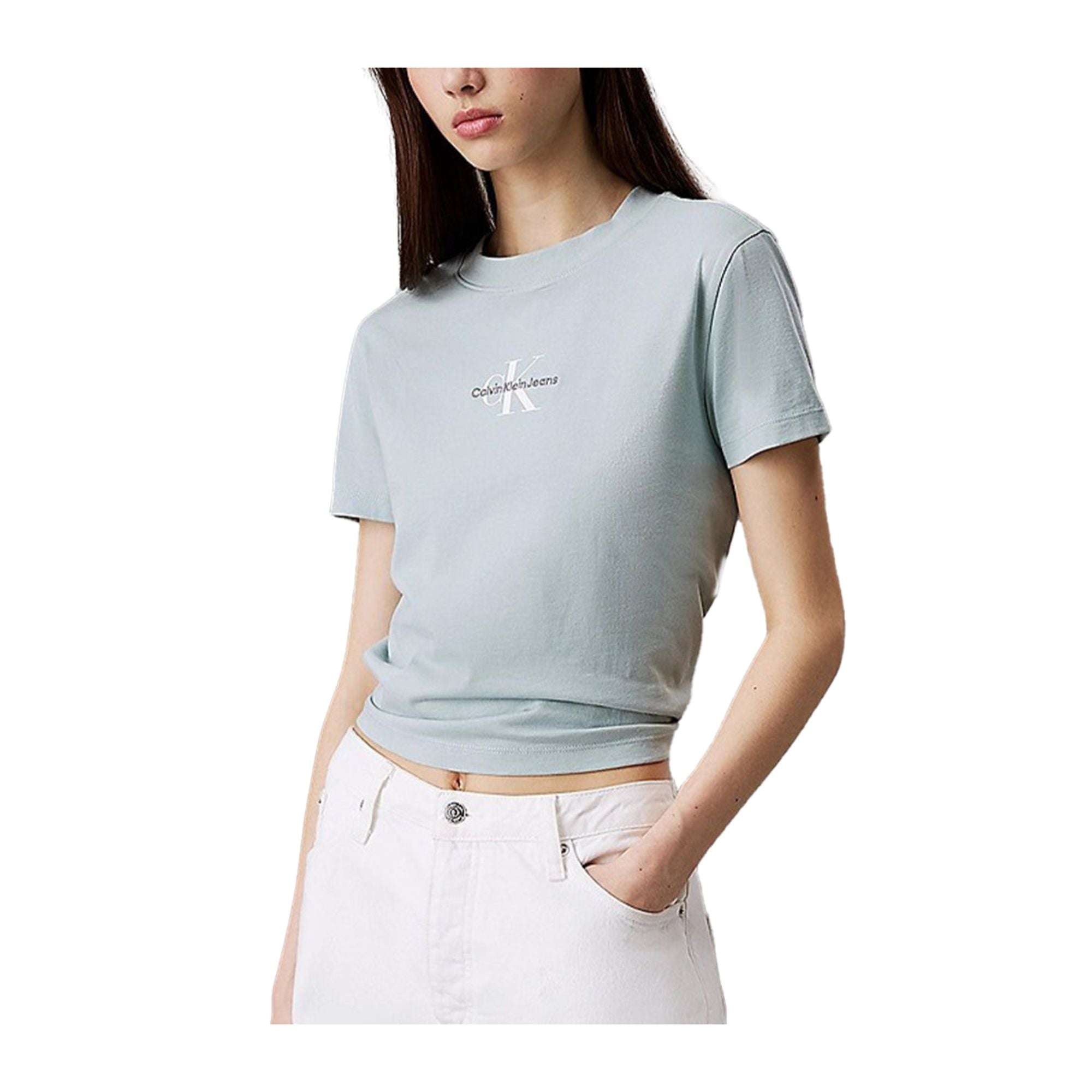 T-shirt Celeste Donna con mini logo frontale modella frontale