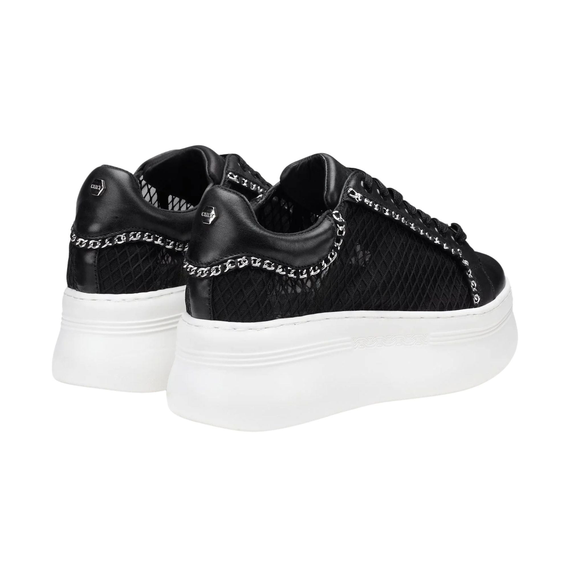 Sneakers Donna Nera con catena argentata decorativa e suola platform