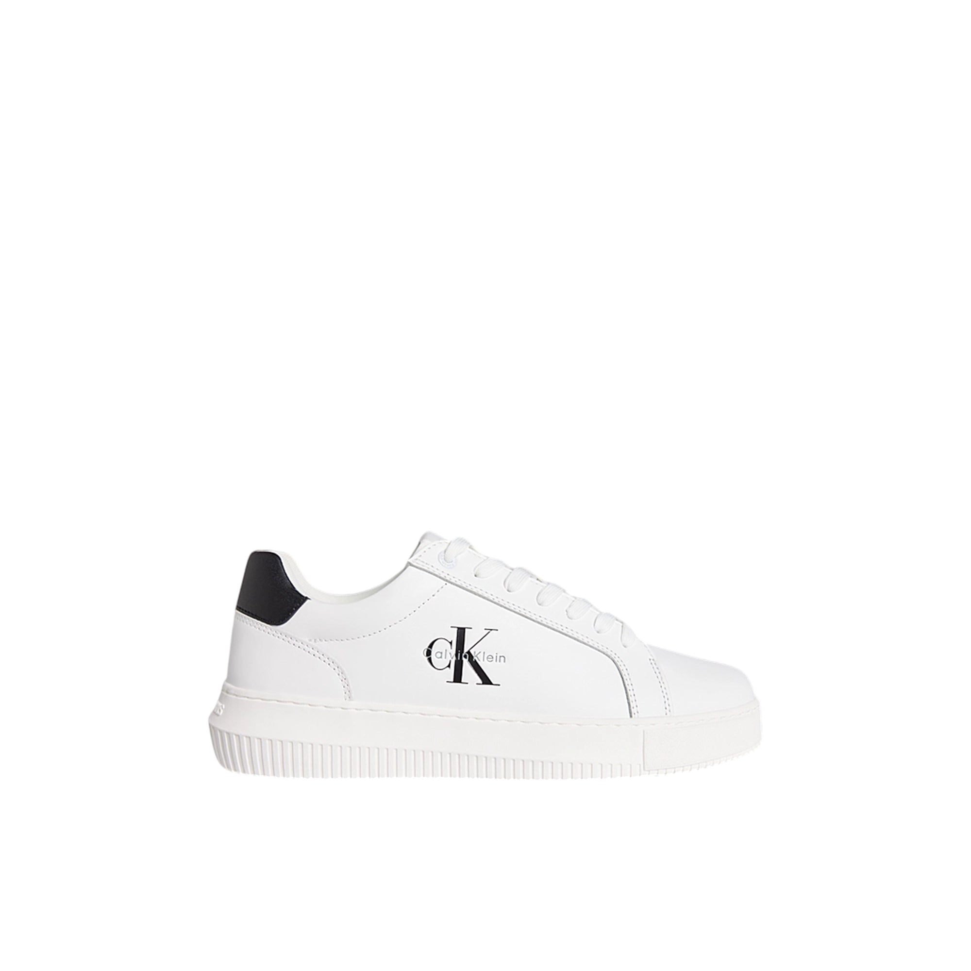 Sneakers Uomo con tomaia in pelle ed inserto nero sul tallone