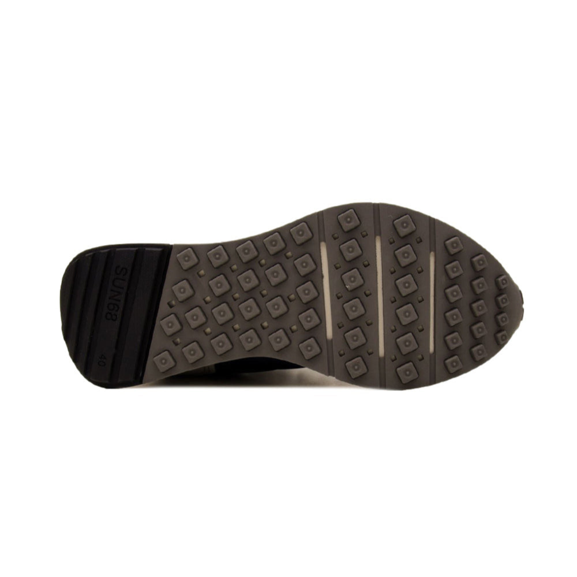 Sneakers Uomo con tomaia scamosciata e suola bicolore