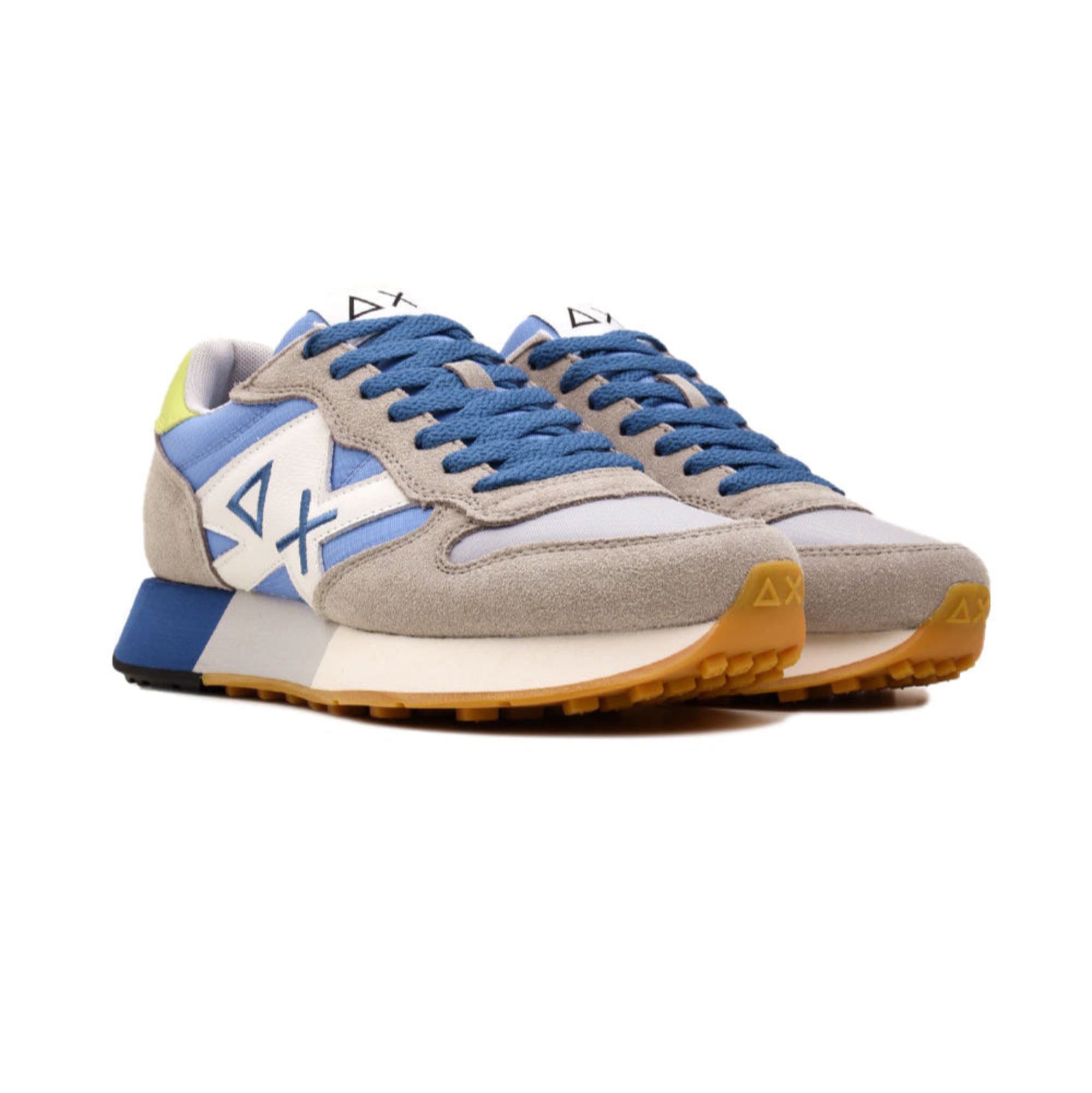 Sneakers Uomo con inserti scamosciati e suola colorata