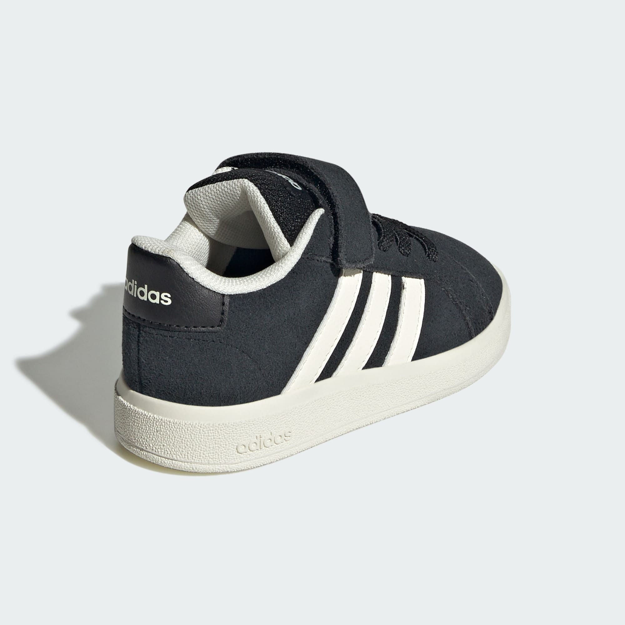 Sneakers Junior Nero/Bianca Grand Court 2.0, con strap e lacci