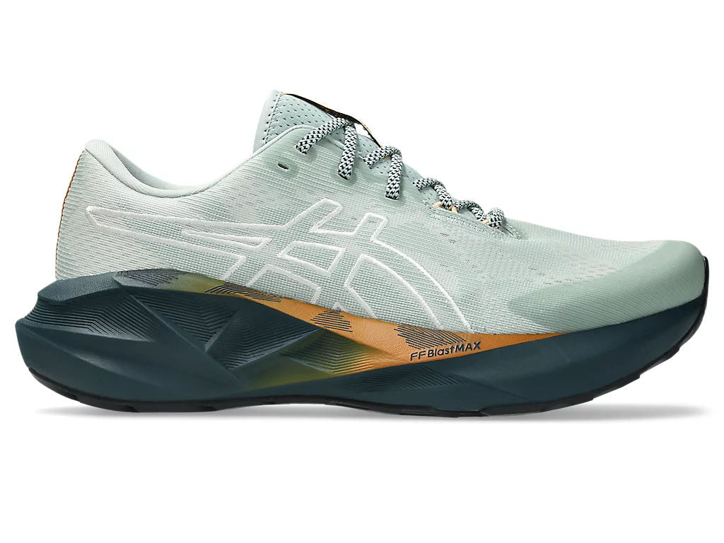 Scarpa Uomo Novablast Nature Bathing Asics Noi Sport