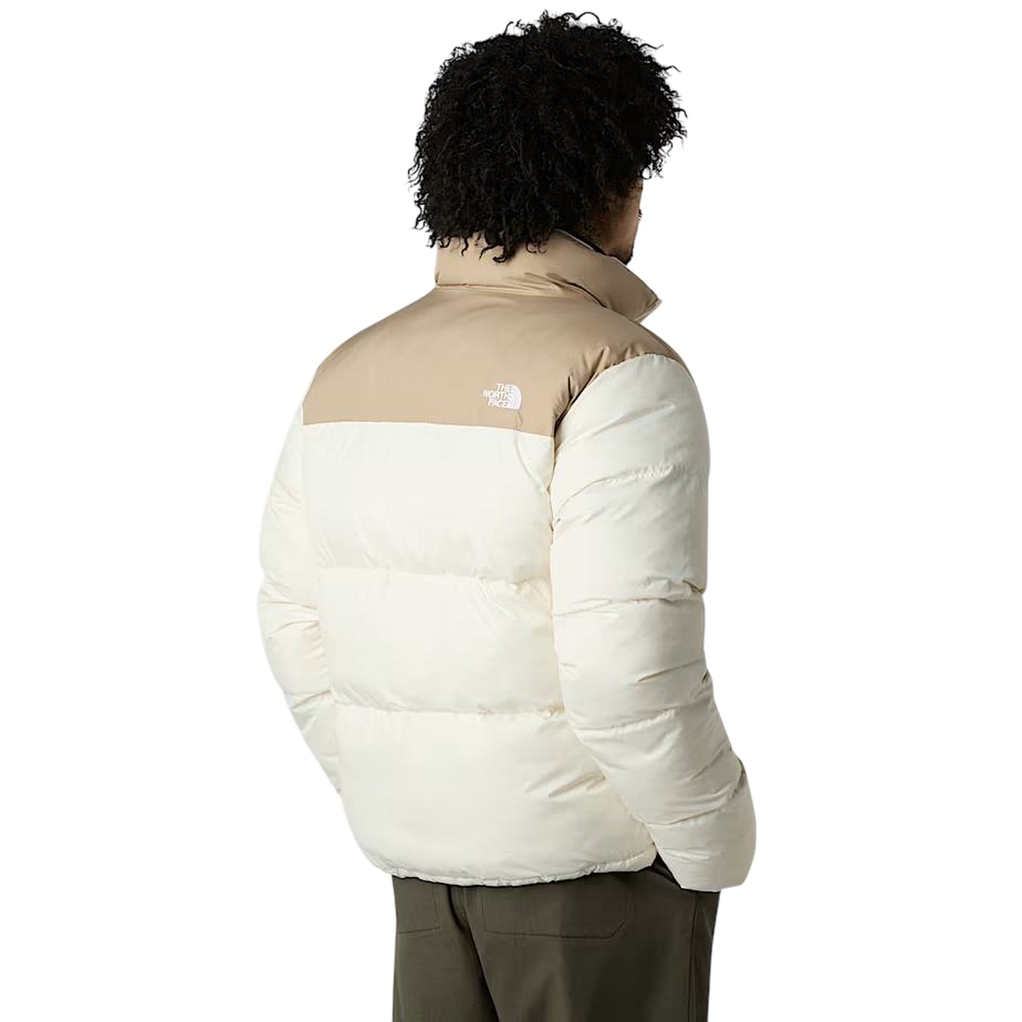 Piumino Uomo corto modello Saikuru Beige modella retro