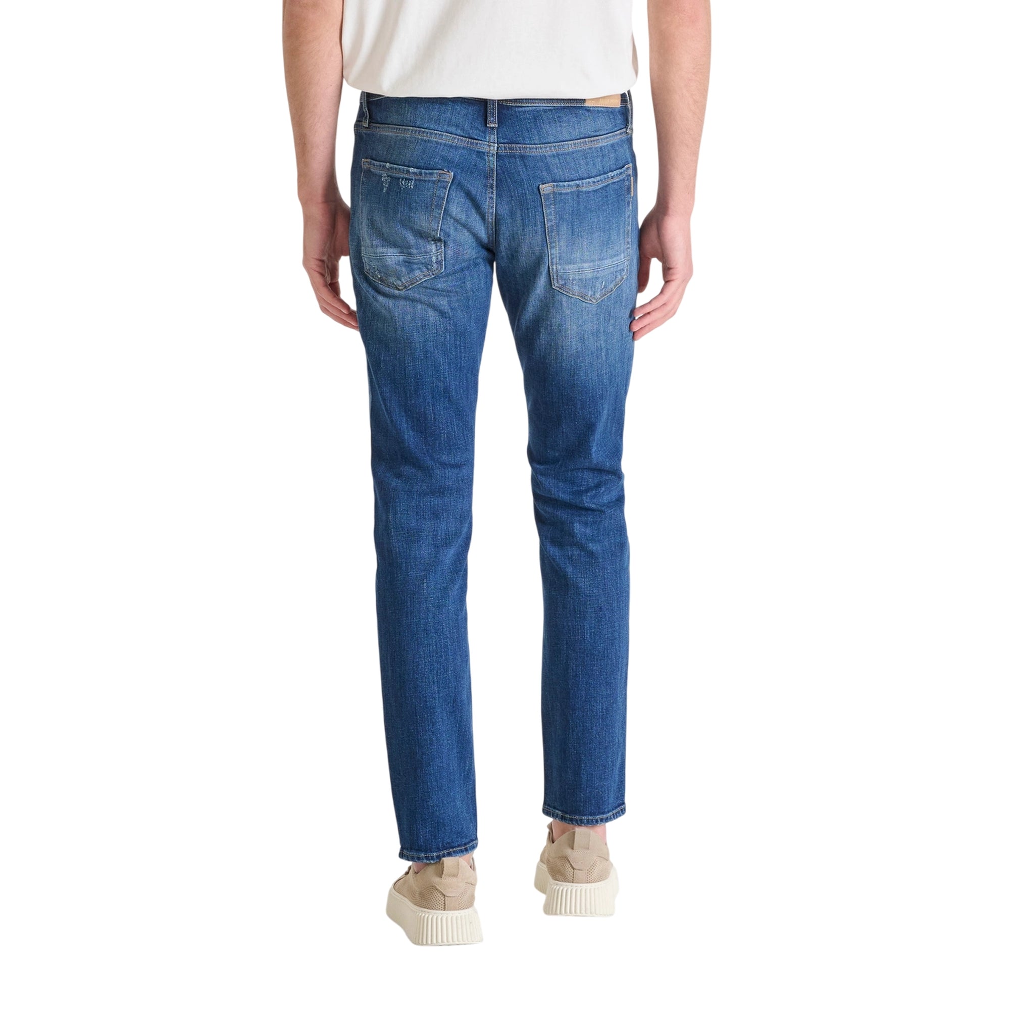 Jeans Uomo Kurt affusolato, con strappi e cinque tasche