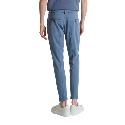 Pantalone Uomo Celeste skinny, con risvolto sul fondo