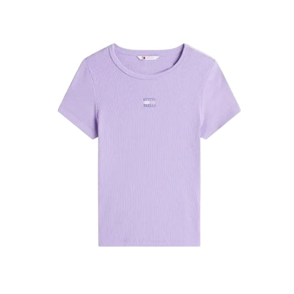 Acquista subito la T-shirt Donna, in puro cotone elasticizzato, maniche corte e logo sul petto, firmata Tommy Hilfiger. Vieni a scoprire tutta la collezione su noisport.it 