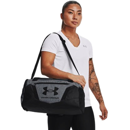 Borsone Unisex Undeniable 5.0 XS Grigio/Nero modella