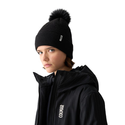 Cappello Donna Sparkly con pompon Nero modella 