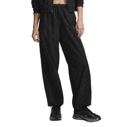 Pantalone Donna UA Icon Woven Nero modella frontale