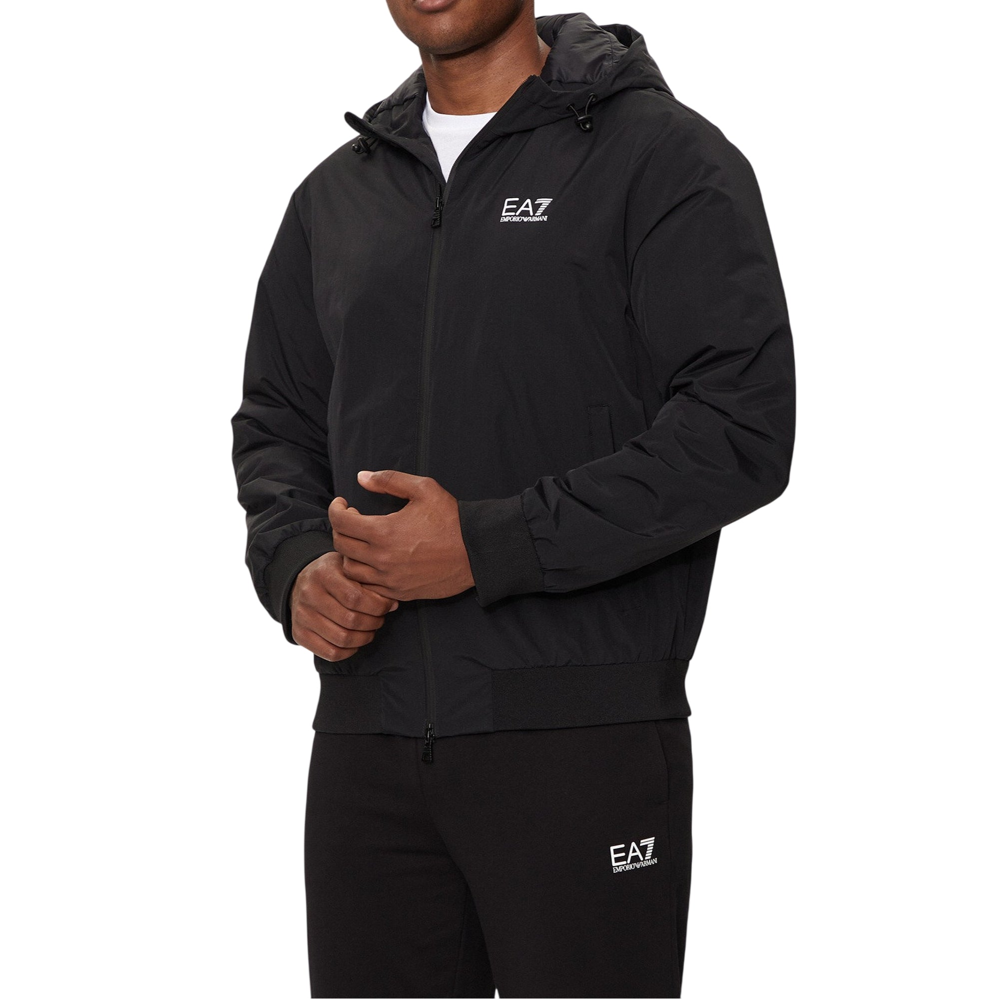 Giubbino Bomber Uomo con logo a contrasto modello frontale