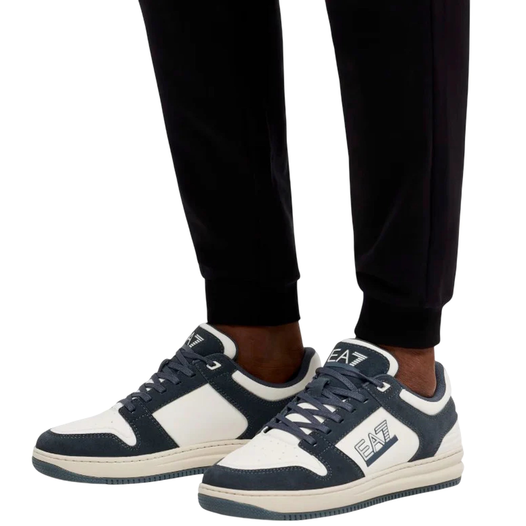 Pantaloni Jogger Uomo Core identity in cotone nero dettaglio