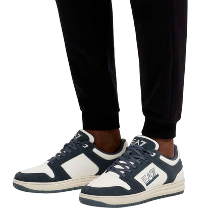 Pantaloni Jogger Uomo Core identity in cotone nero dettaglio