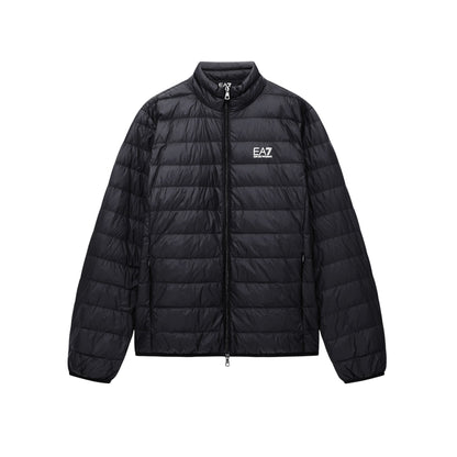 Piumino Uomo dal design classico, con full zip frontale