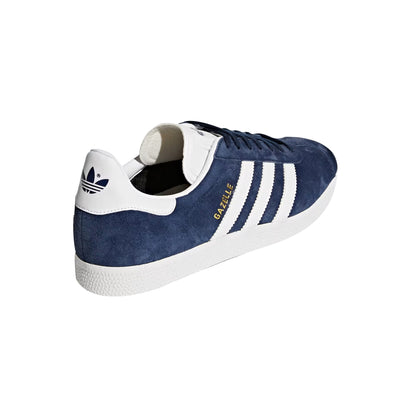 Sneakers Uomo Gazelle con le iconiche 3 strisce bianche ed una tomaia in suede