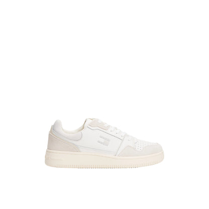 Acquista subito le Sneakers Donna, stile basket, con suola in gomma antiscivolo, soletta rimovibile e punta tonda traforata, firmate Tommy Hilfiger. Vieni a scoprire tutta la collezione su noisport.it