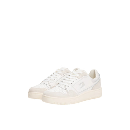 Acquista subito le Sneakers Donna, stile basket, con suola in gomma antiscivolo, soletta rimovibile e punta tonda traforata, firmate Tommy Hilfiger. Vieni a scoprire tutta la collezione su noisport.it