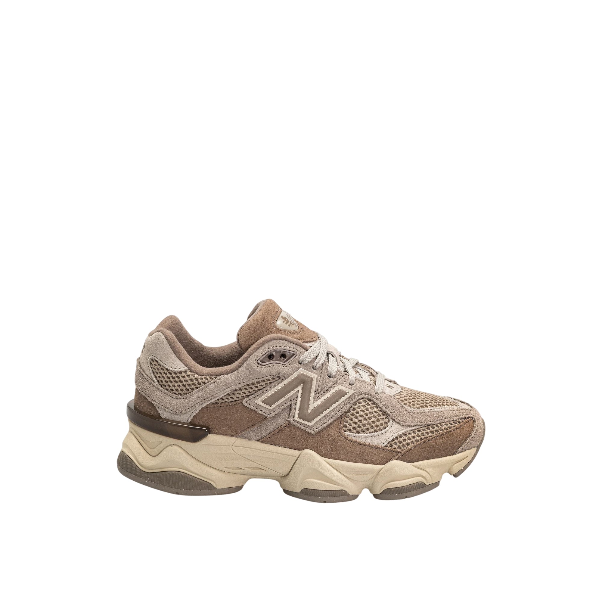 Sneakers Junior Beige con tomaia in mesh e logo iconico
