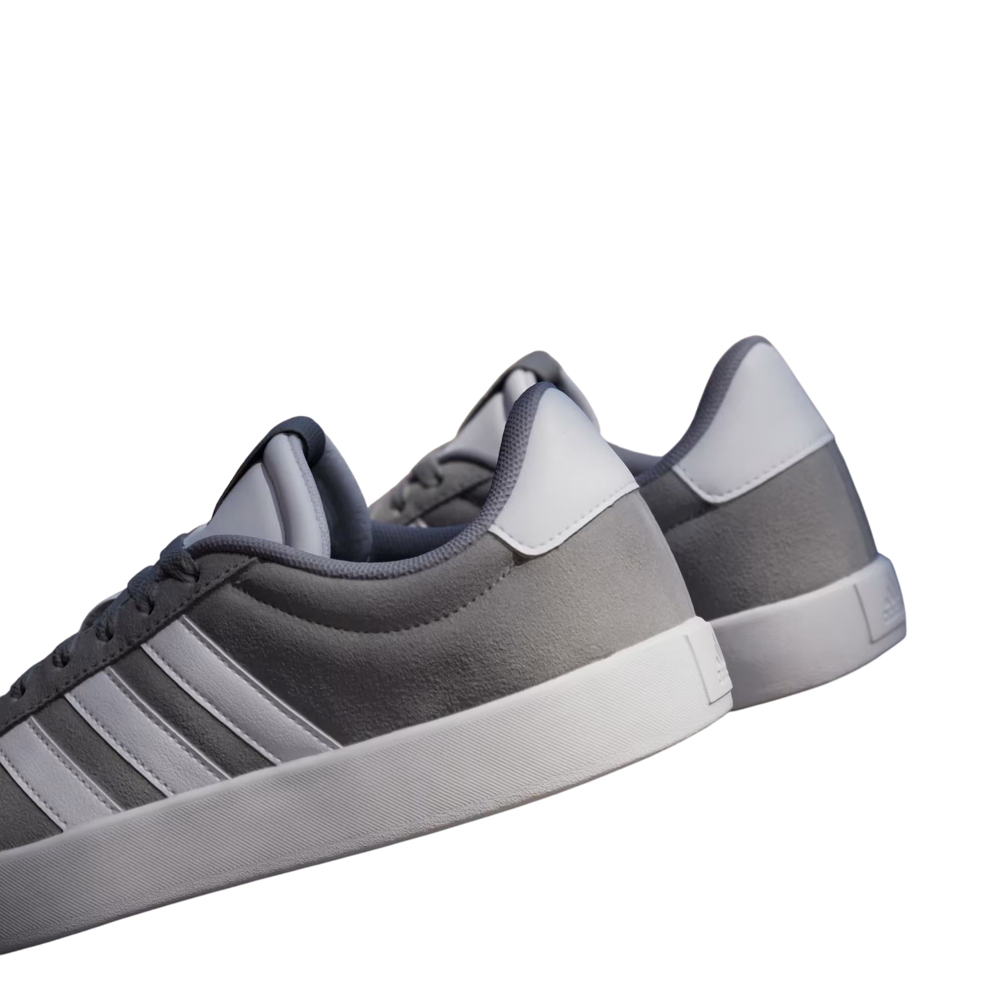 Sneakers Uomo VL Court 3.0, con tomaia in pelle dall'effetto scamosciato