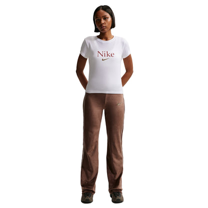 T-shirt Donna dal taglio corto bianco con logo modella frontale