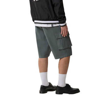 Bermuda cargo Uomo Essential Grigio modello retro