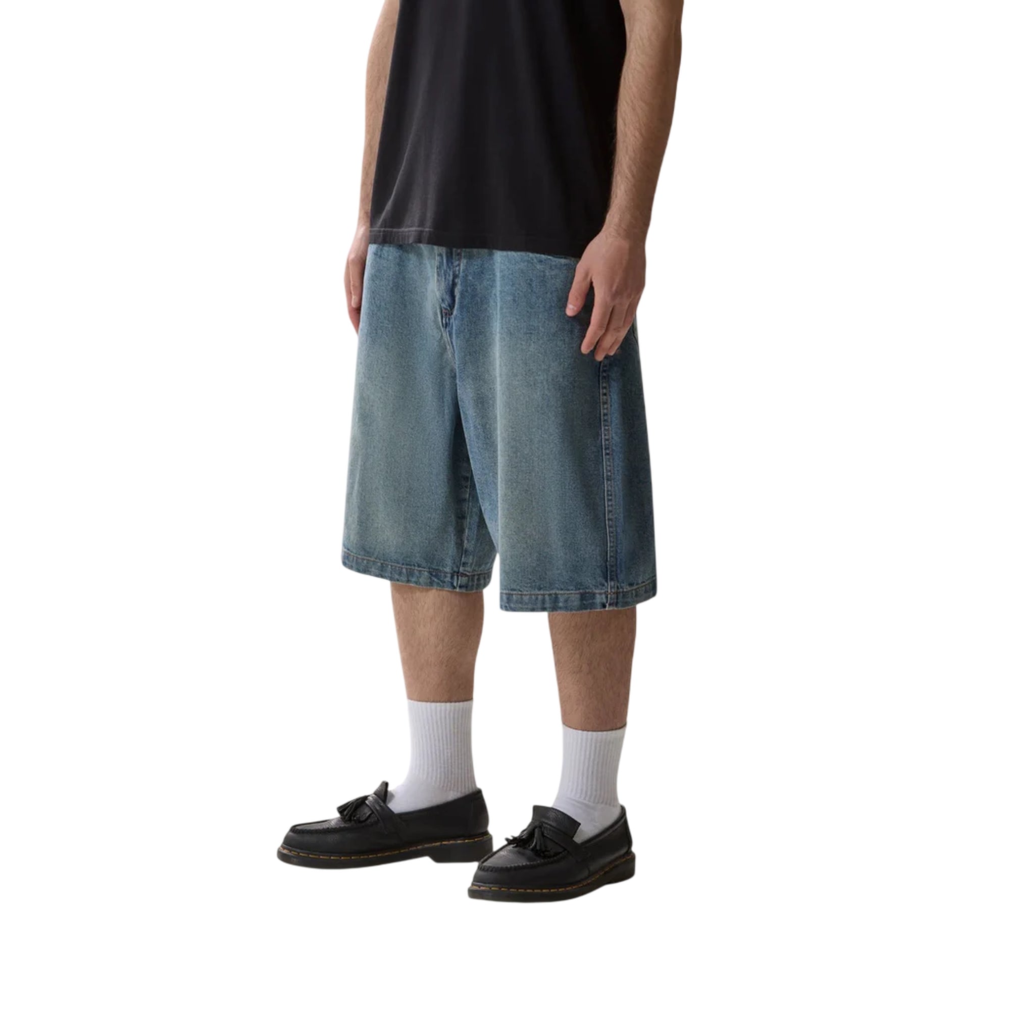Bermuda Uomo in denim baggy modello frontale