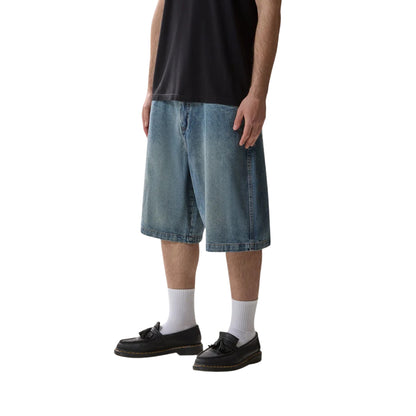 Bermuda Uomo in denim baggy modello frontale