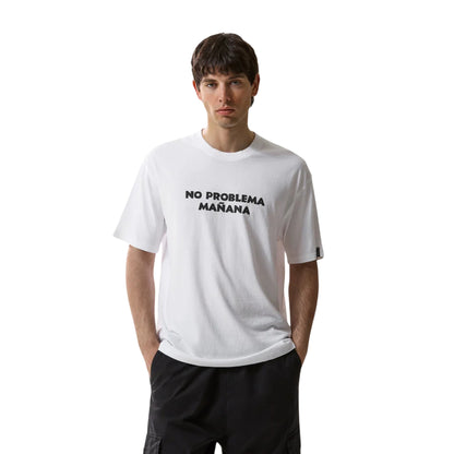 T-shirt Uomo Bianca stampa "No Problema Manana" modello frontale