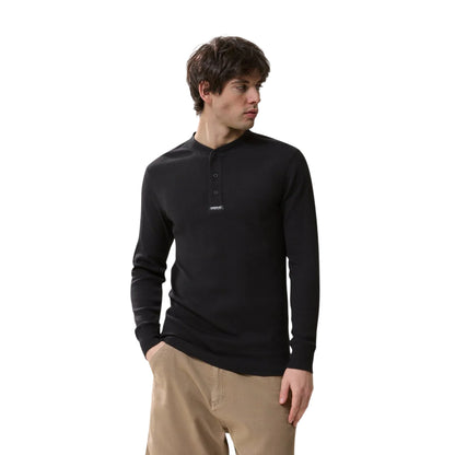 T-shirt Uomo Essential a manica lunga Nero modello frontale