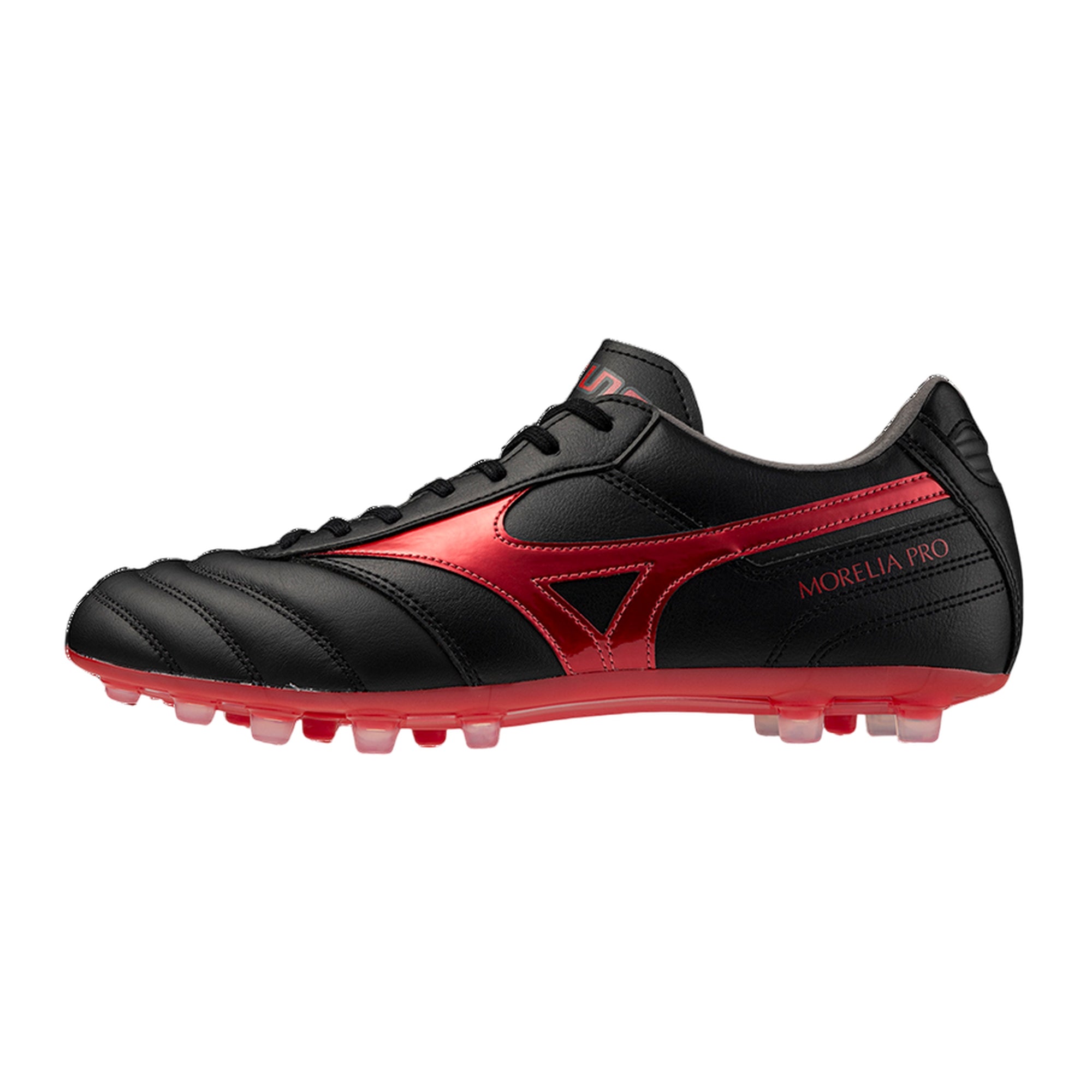 Acquista subito, la Scarpa da Calcio Unisex, realizzata in pelle, chiusura con lacci e suola AG, firmata Mizuno. Vieni a scoprire tutta la collezione su noisport.it 