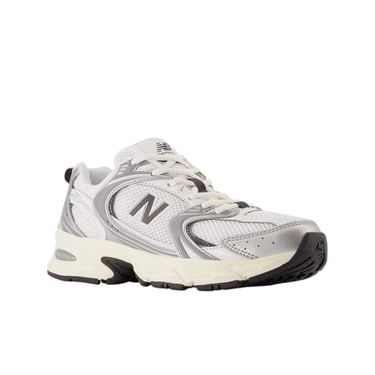 Sneakers Donna 530 Bianco/Nere, con inserti traspiranti e logo laterale