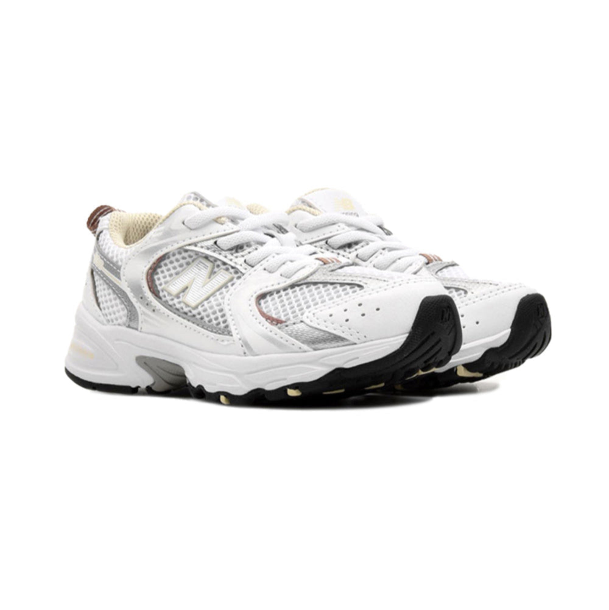 Sneakers Junior 530 Bianca, con classici lacci frontali e suola in gomma