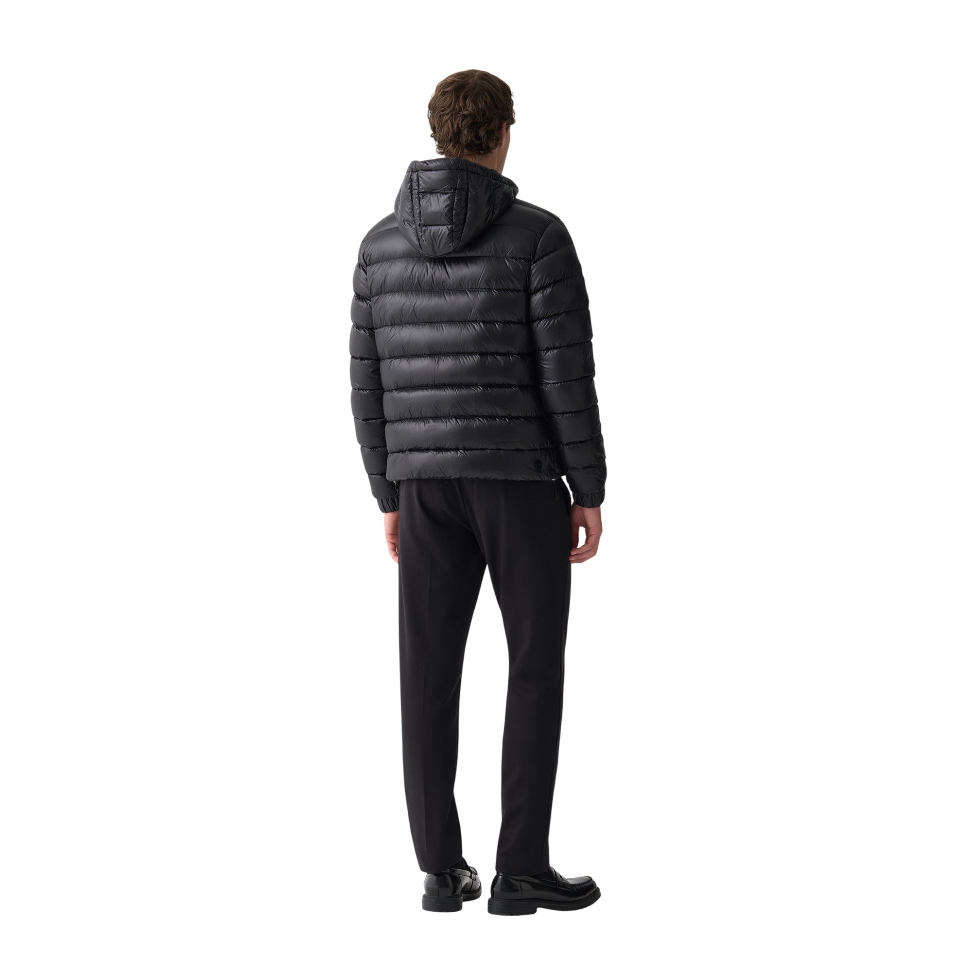 Piumino Uomo Corto semilucido con cappuccio Nero modello intero retro