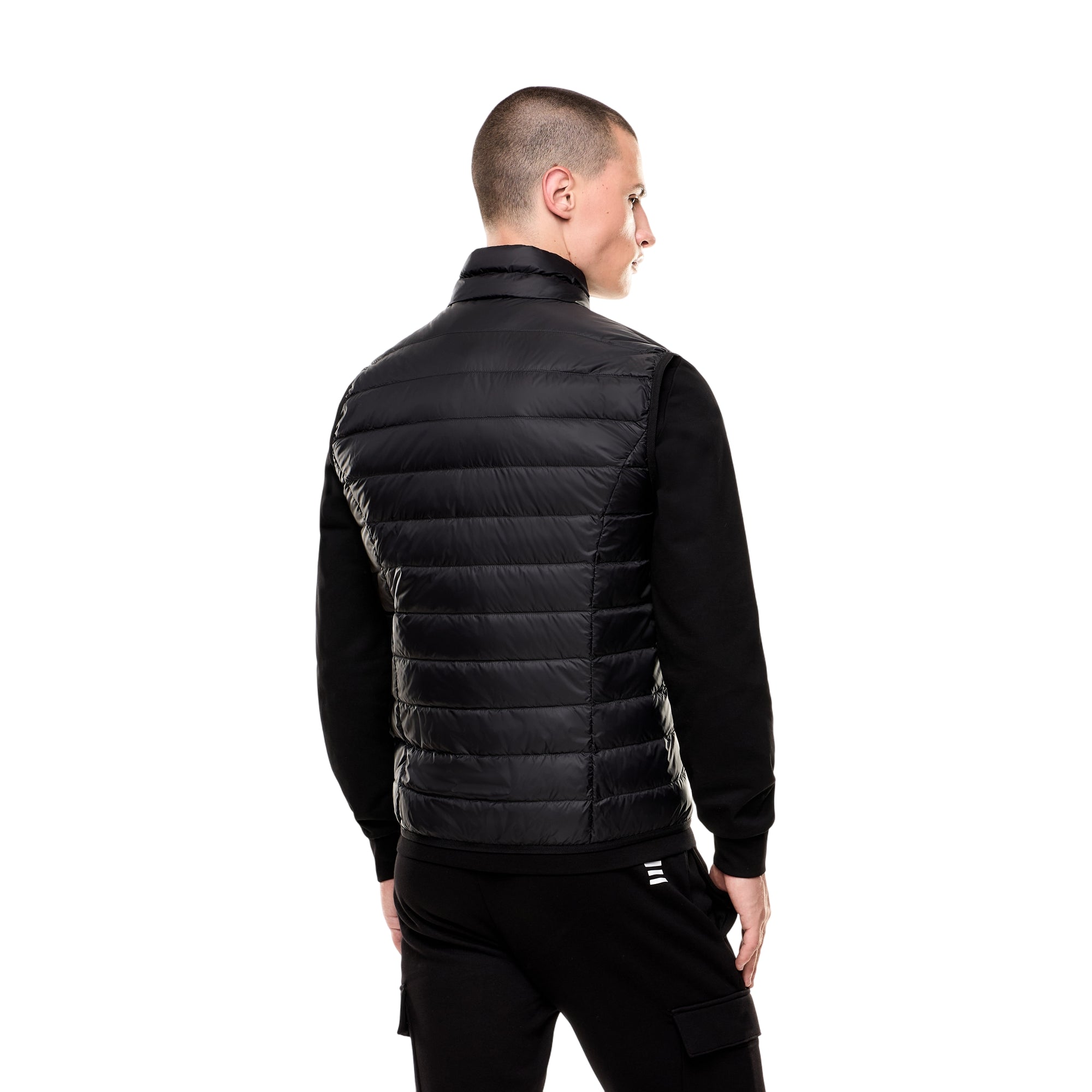 Gilet Uomo Core Identity trapuntato Nero modello retro