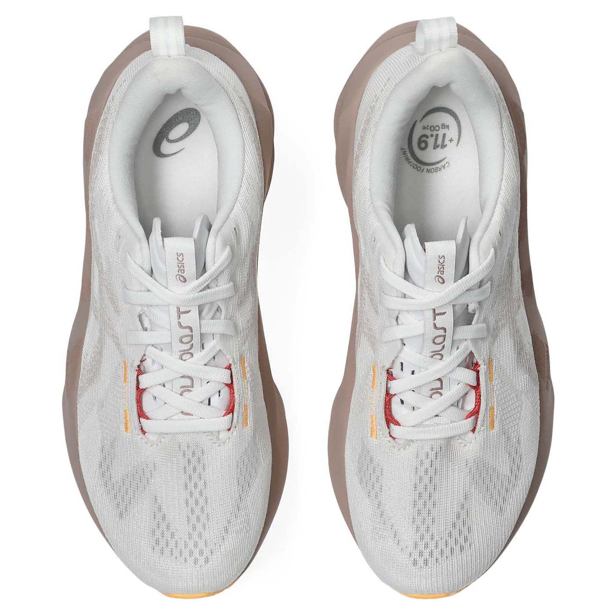 Scarpa Donna Novablast 5 da running, con suola a contrasto