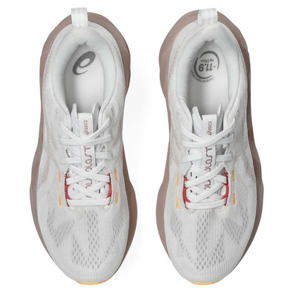 Scarpa Donna Novablast 5 da running, con suola a contrasto