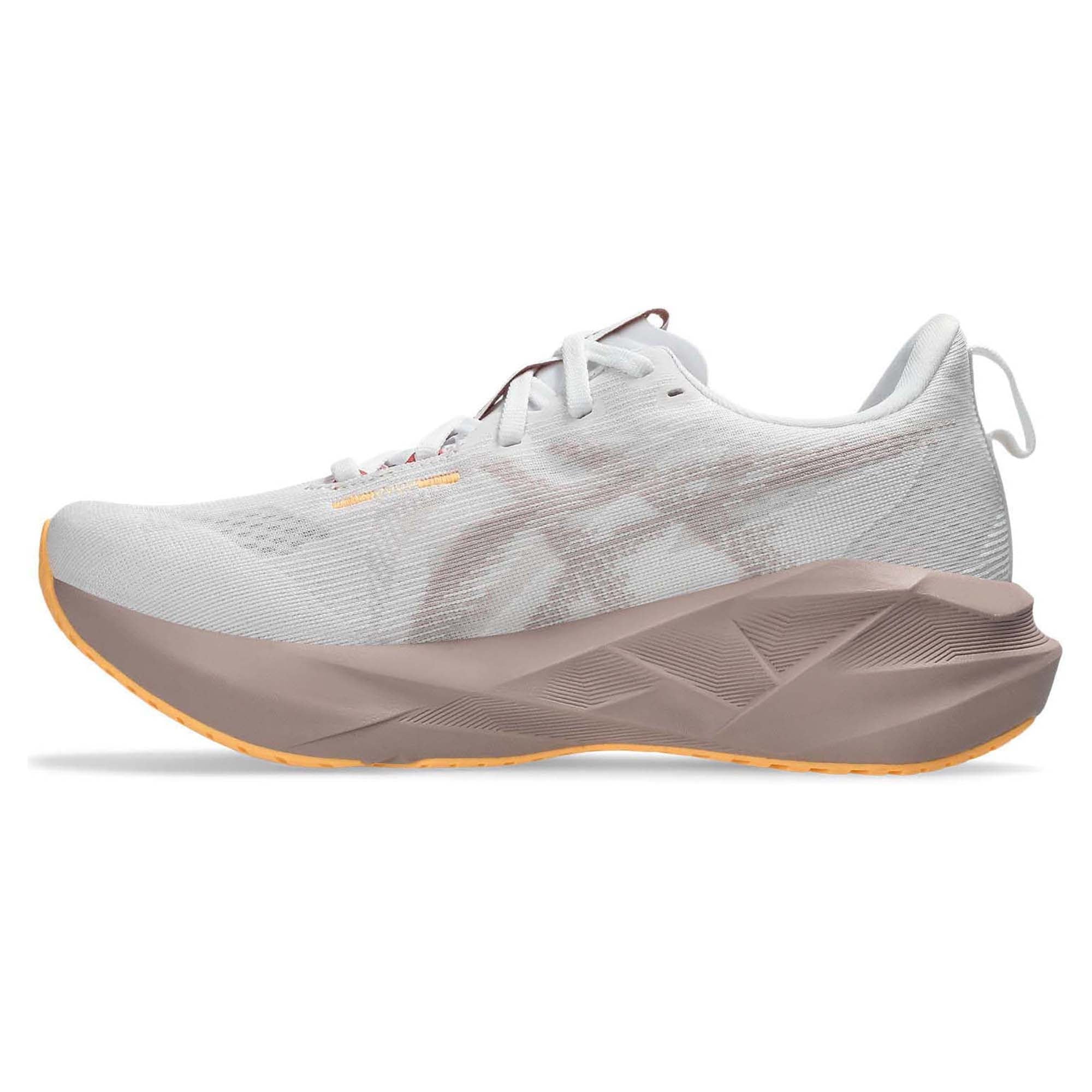 Scarpa Donna Novablast 5 da running, con suola a contrasto