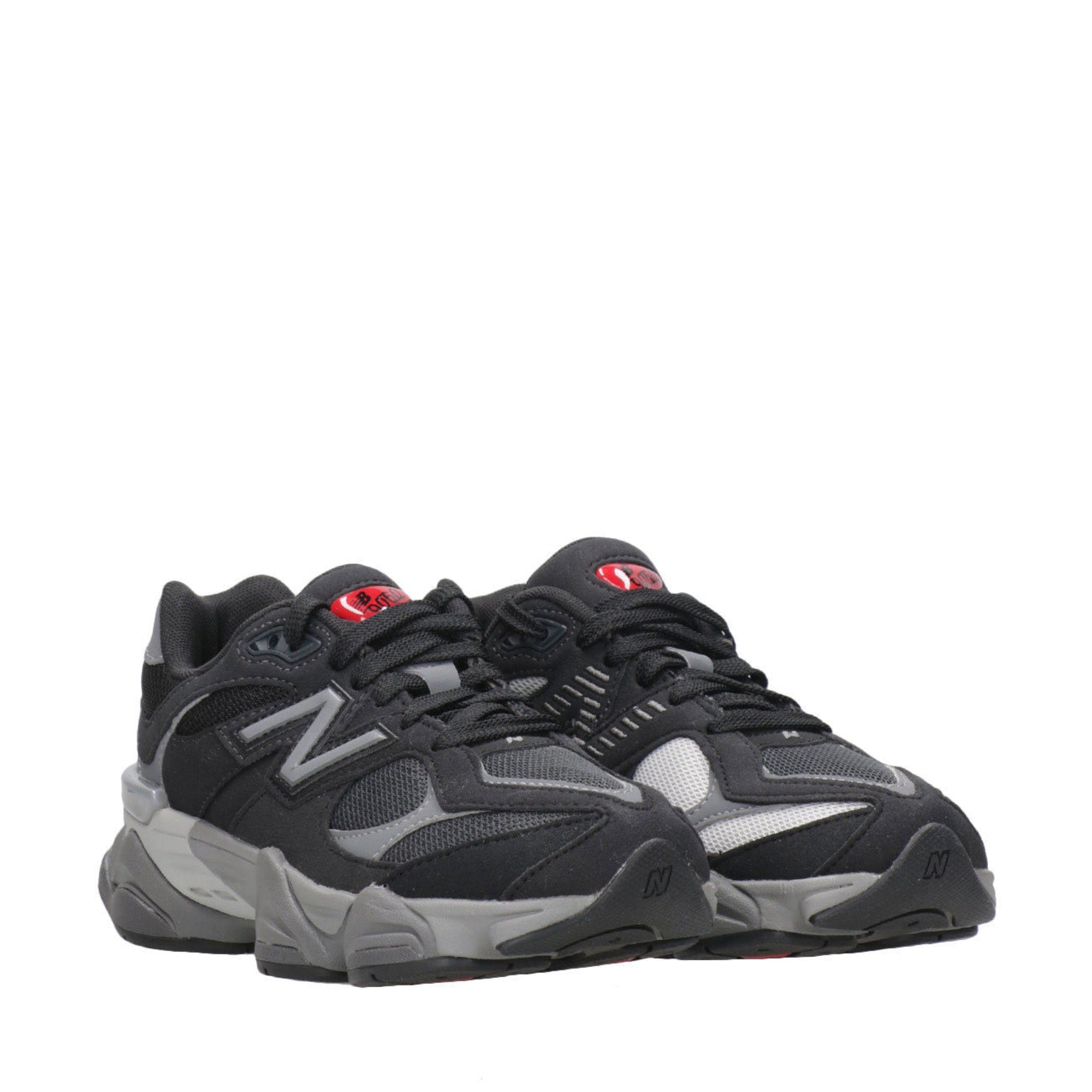 Sneakers Junior Nero/Grigio, con tomaia in camoscio e mesh