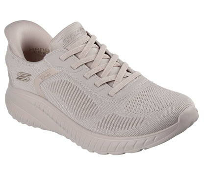 Sneakers Donna con tomaia in maglia ingegnerizzata e lacci frontali 