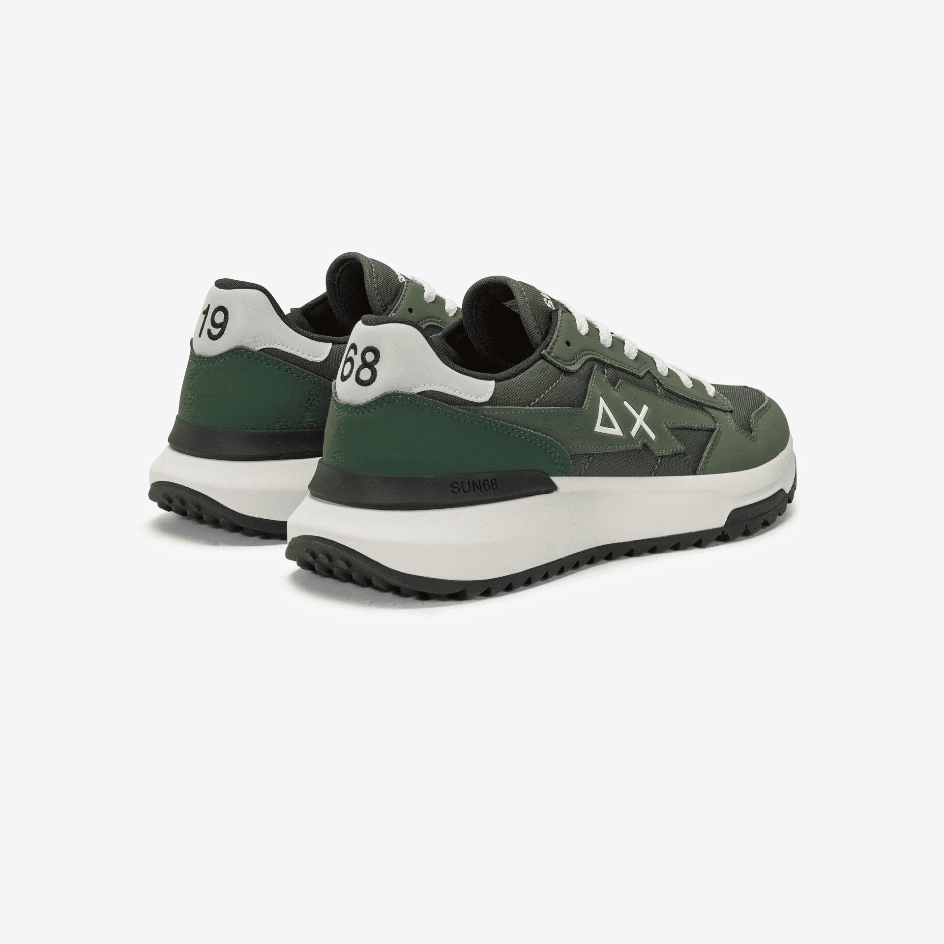 Sneakers Uomo modello Niki 2.0 Verde, con logo laterale a contrasto 