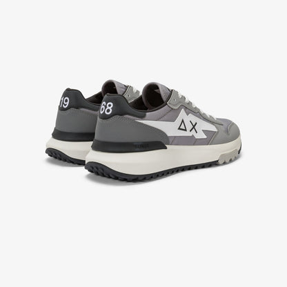 Sneakers Uomo Niki 2.0 Solid, con patch a forma di fulmin