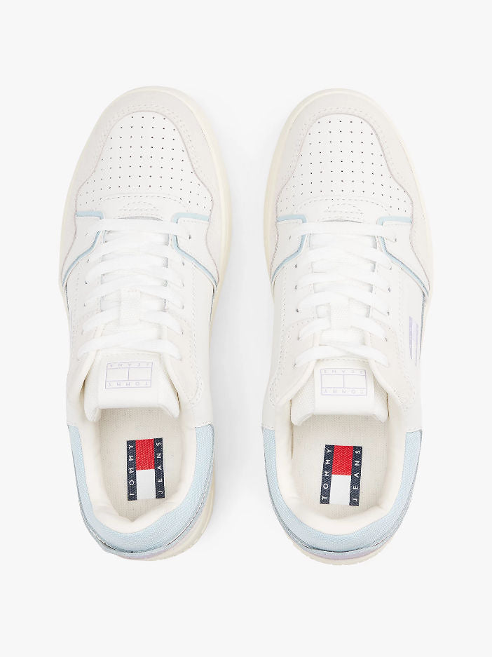 Sneakers stile basket con suola antiscivolo e pelle